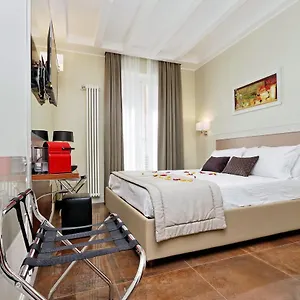 Piazza Venezia Grand Bed and breakfast
